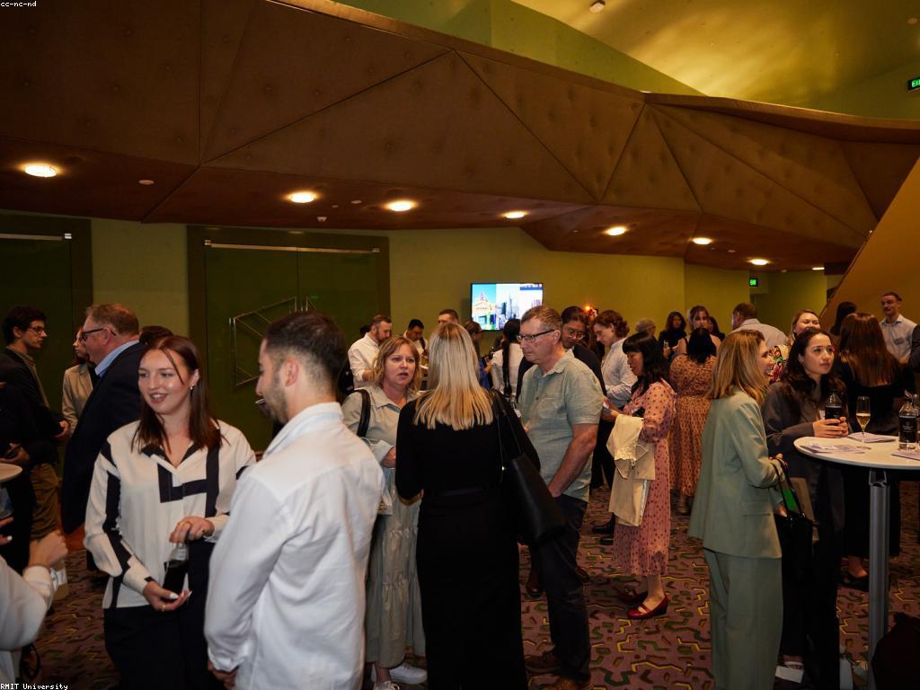 ការប្រកួតប្រជែង៖ ការបង្កើតនិងការប្រកួតក្នុងទីផ្សារ