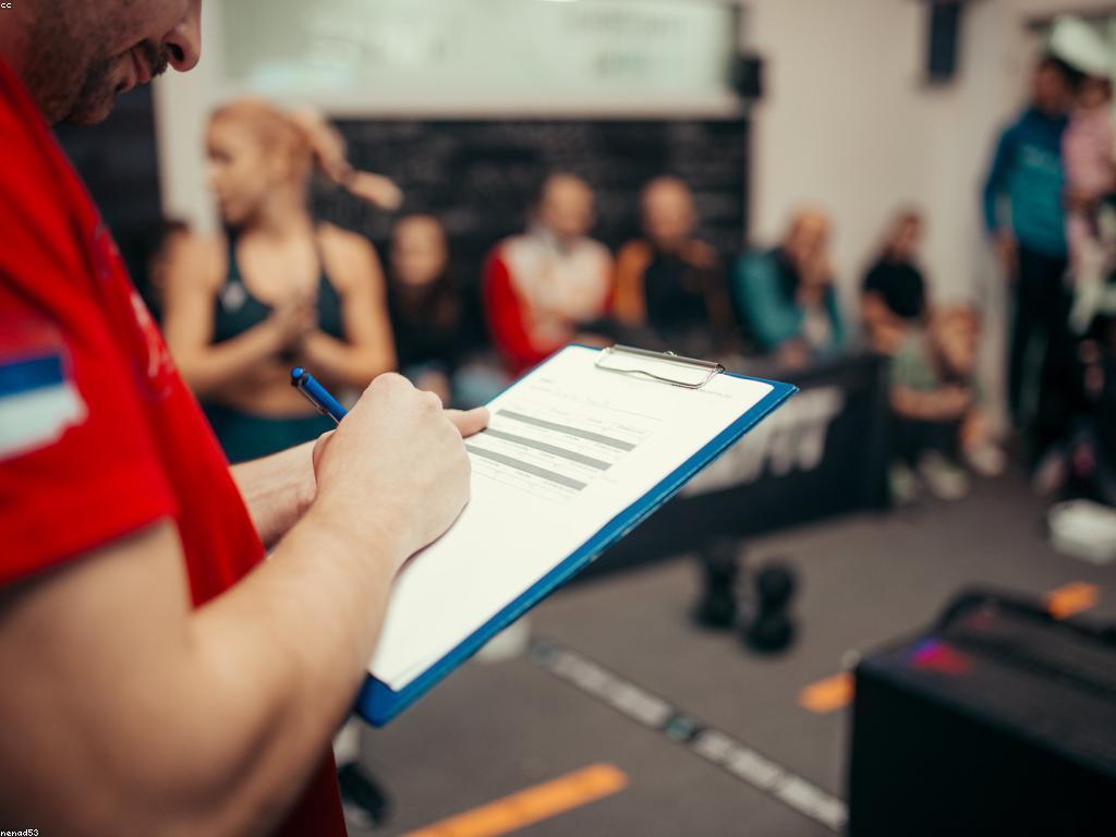 យុទ្ធសាស្ត្រវិភាគការប្រកួតប្រជែង